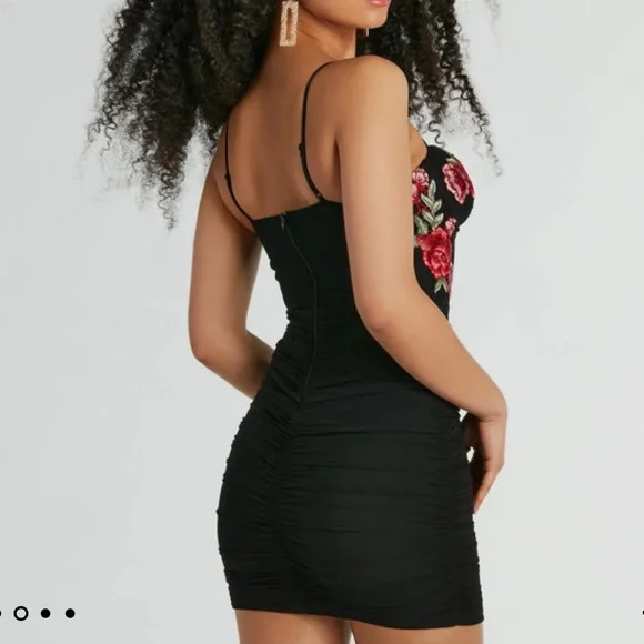 Floral Mini Dress SIZE EXTRA SMALL - Picture 2 of 6